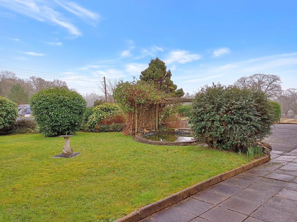 4 Bedroom Smallholding for Sale in Henllan, Llandysul, SA44 5TD