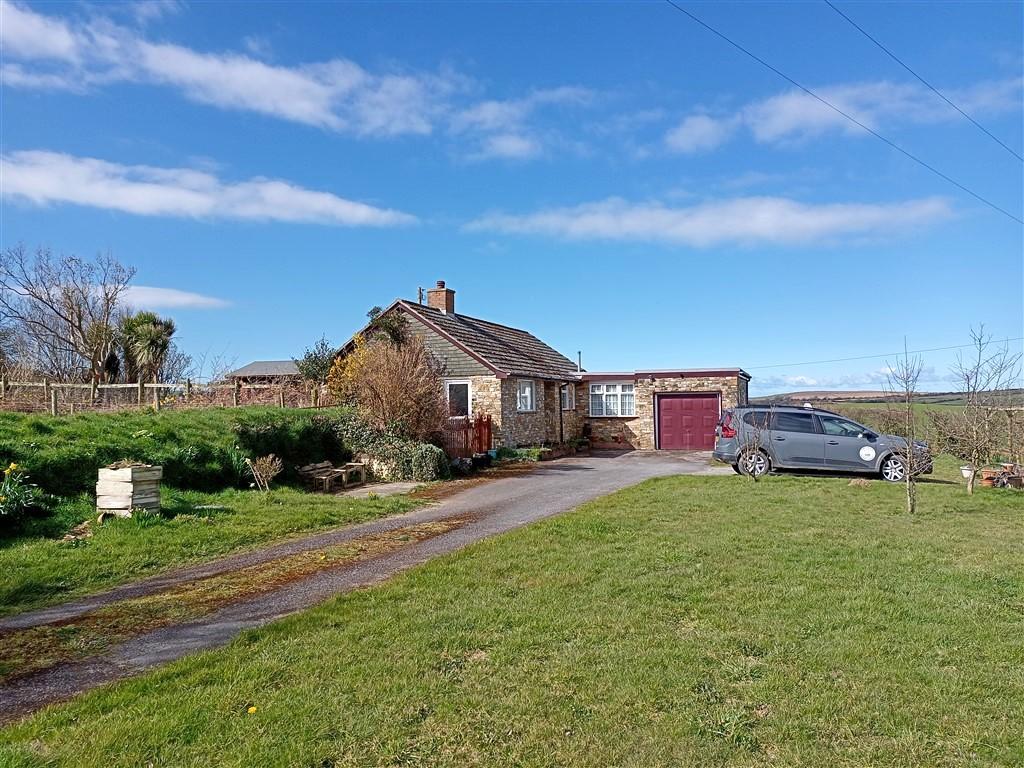 3 Bedroom Detached Bungalow for Sale in Cardigan, SA43 1SA