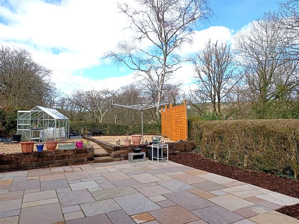 3 Bedroom End Terraced for Sale in Llandysul, SA44 5TS