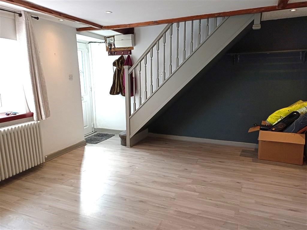 3 Bedroom End Terraced for Sale in Llandysul, SA44 5TS