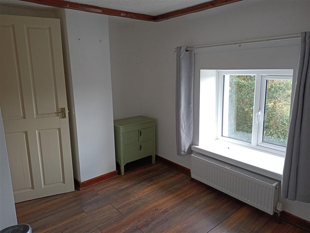 3 Bedroom End Terraced for Sale in Llandysul, SA44 5TS
