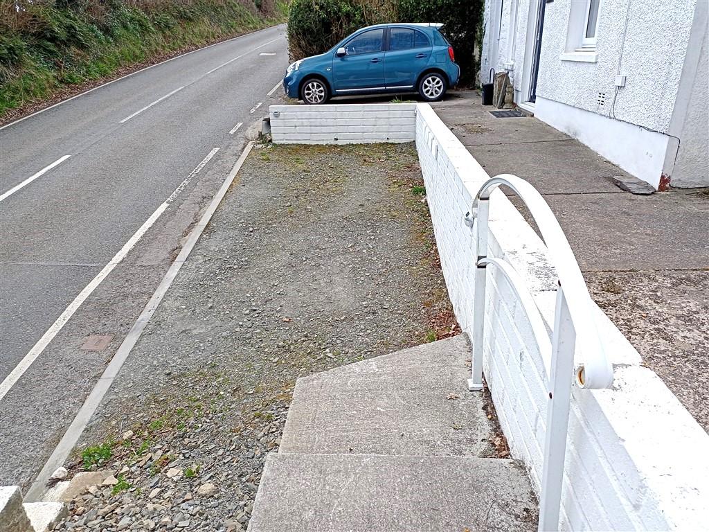 3 Bedroom End Terraced for Sale in Llandysul, SA44 5TS