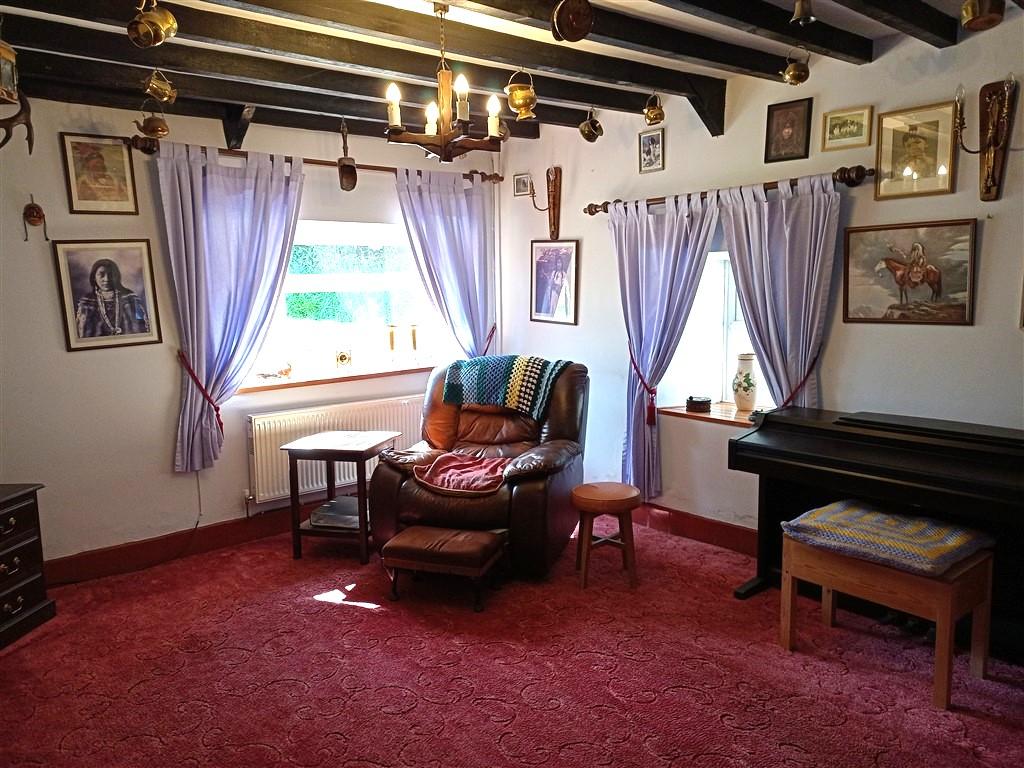 2 Bedroom Cottage for Sale in Ponthirwaun, SA43 2RE