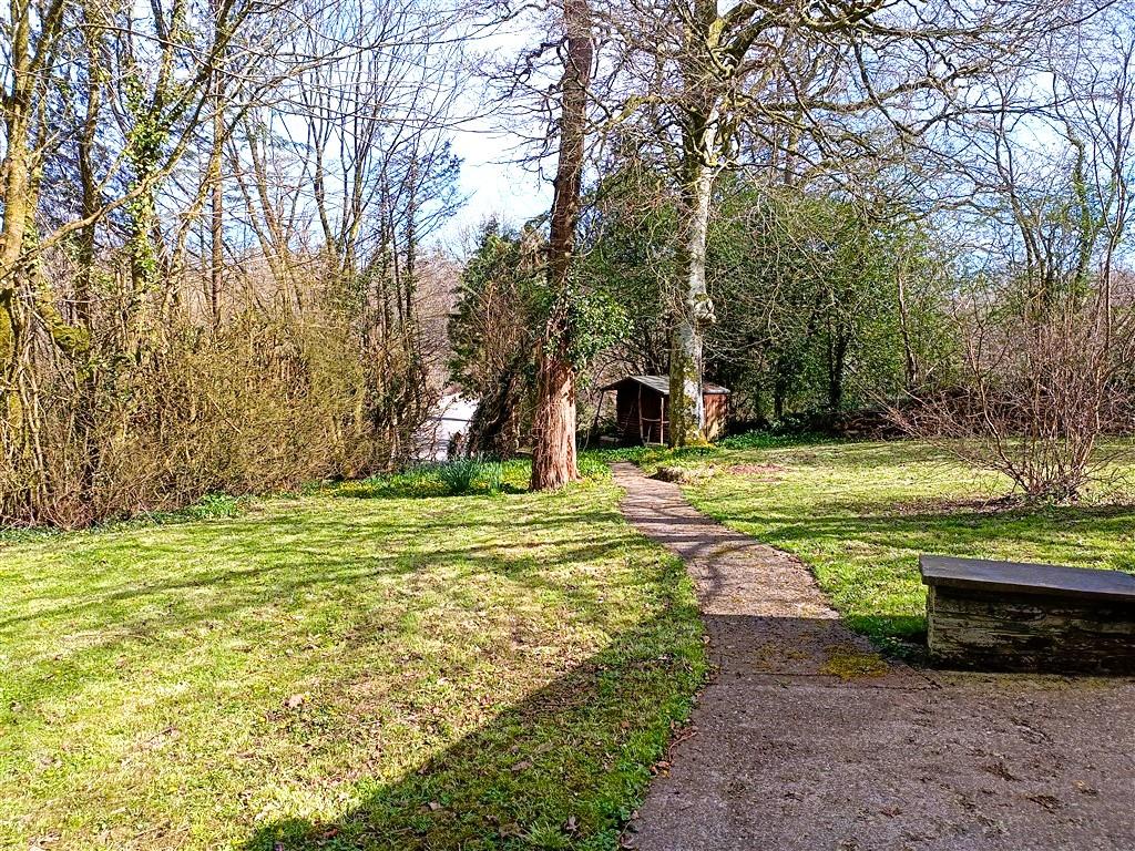 2 Bedroom Cottage for Sale in Ponthirwaun, SA43 2RE