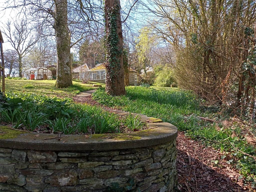 2 Bedroom Cottage for Sale in Ponthirwaun, SA43 2RE