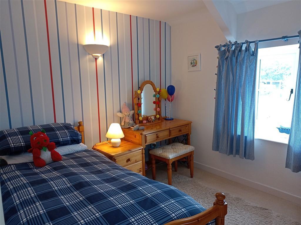 3 Bedroom Detached House for Sale in Llwyndafydd, SA44 6BT