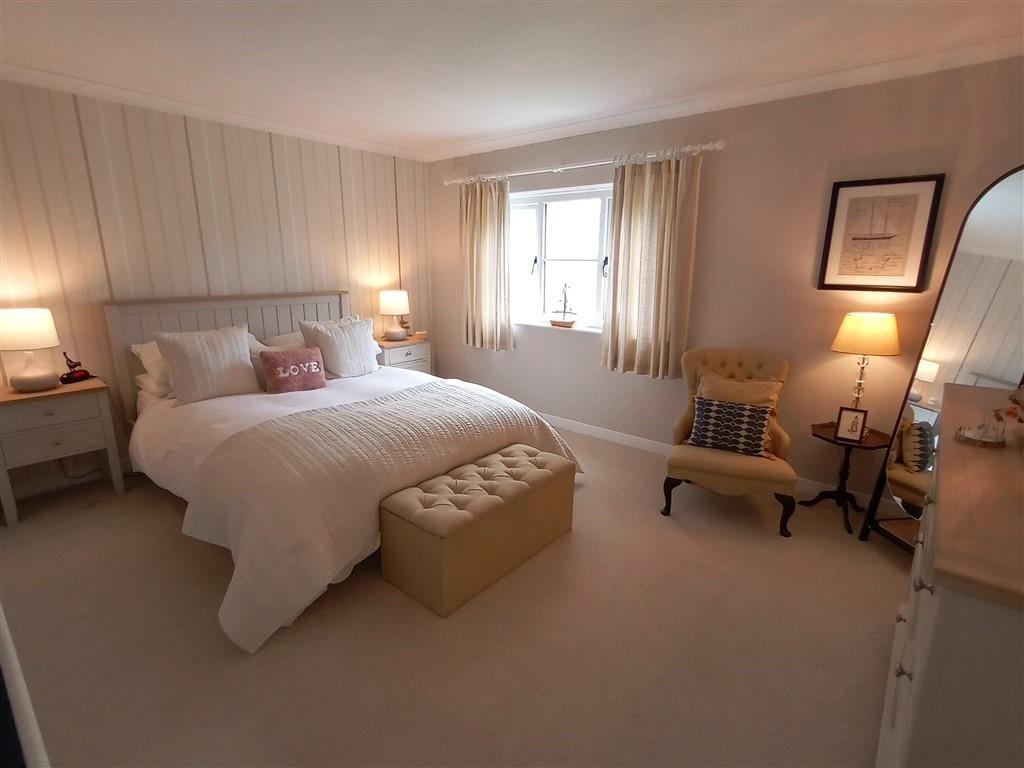 3 Bedroom Detached House for Sale in Llwyndafydd, SA44 6BT