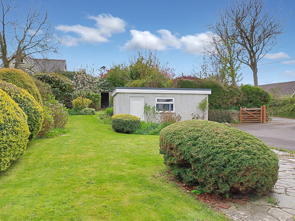3 Bedroom Detached House for Sale in Llwyndafydd, SA44 6BT