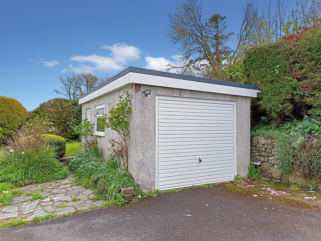 3 Bedroom Detached House for Sale in Llwyndafydd, SA44 6BT