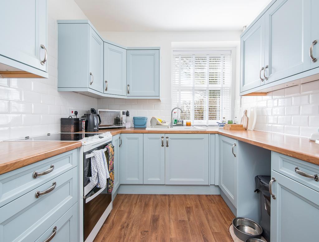3 Bedroom Detached House for Sale in Llandysul, SA44 5LN