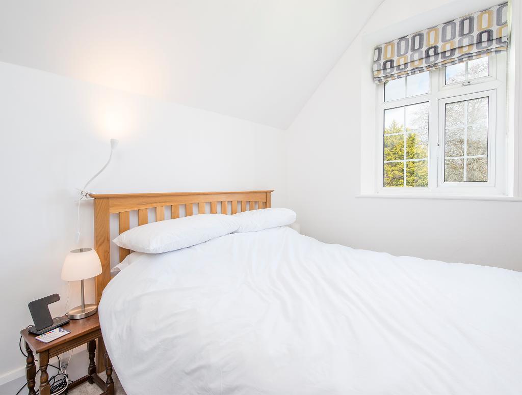 3 Bedroom Detached House for Sale in Llandysul, SA44 5LN