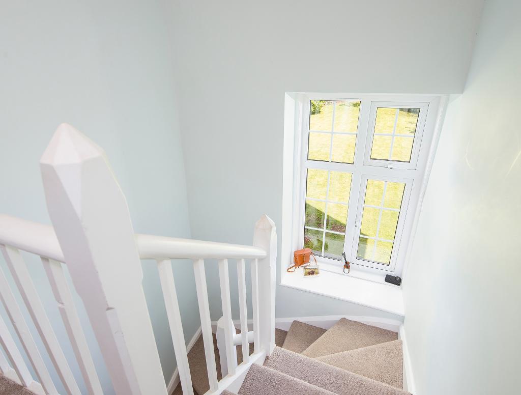 3 Bedroom Detached House for Sale in Llandysul, SA44 5LN