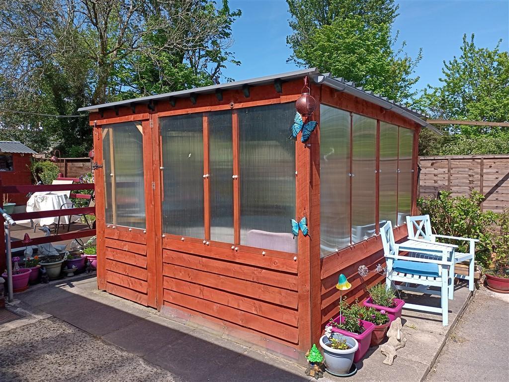 2 Bedroom Detached Bungalow for Sale in Ystrad Aeron, Lampeter, SA48 8AE