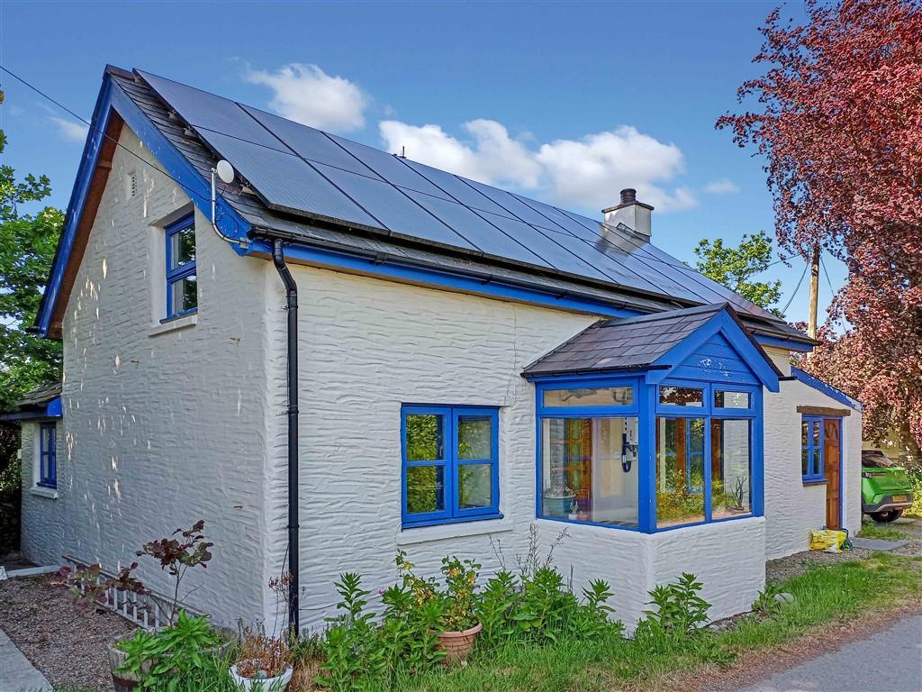 4 Bedroom Cottage for Sale in Rhos, Llandysul, SA44 5AH