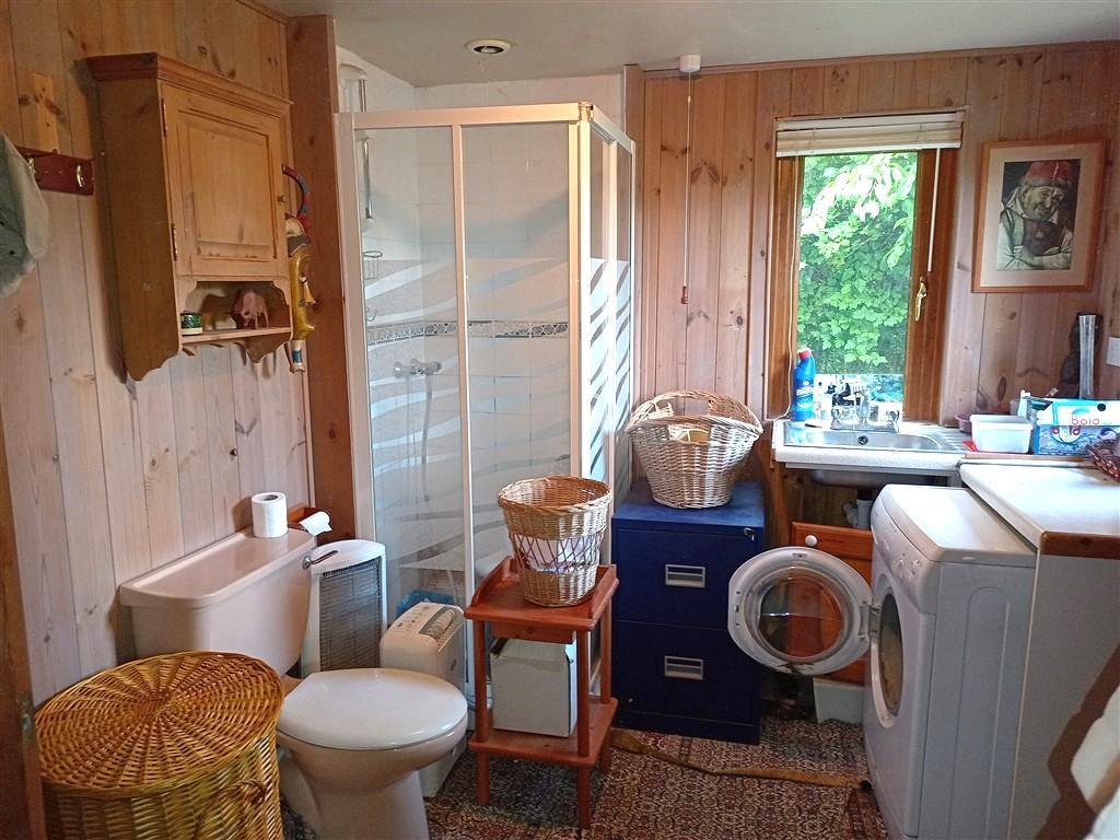 3 Bedroom Detached Bungalow With Land for Sale in Drefach Felindre, SA44 5XJ