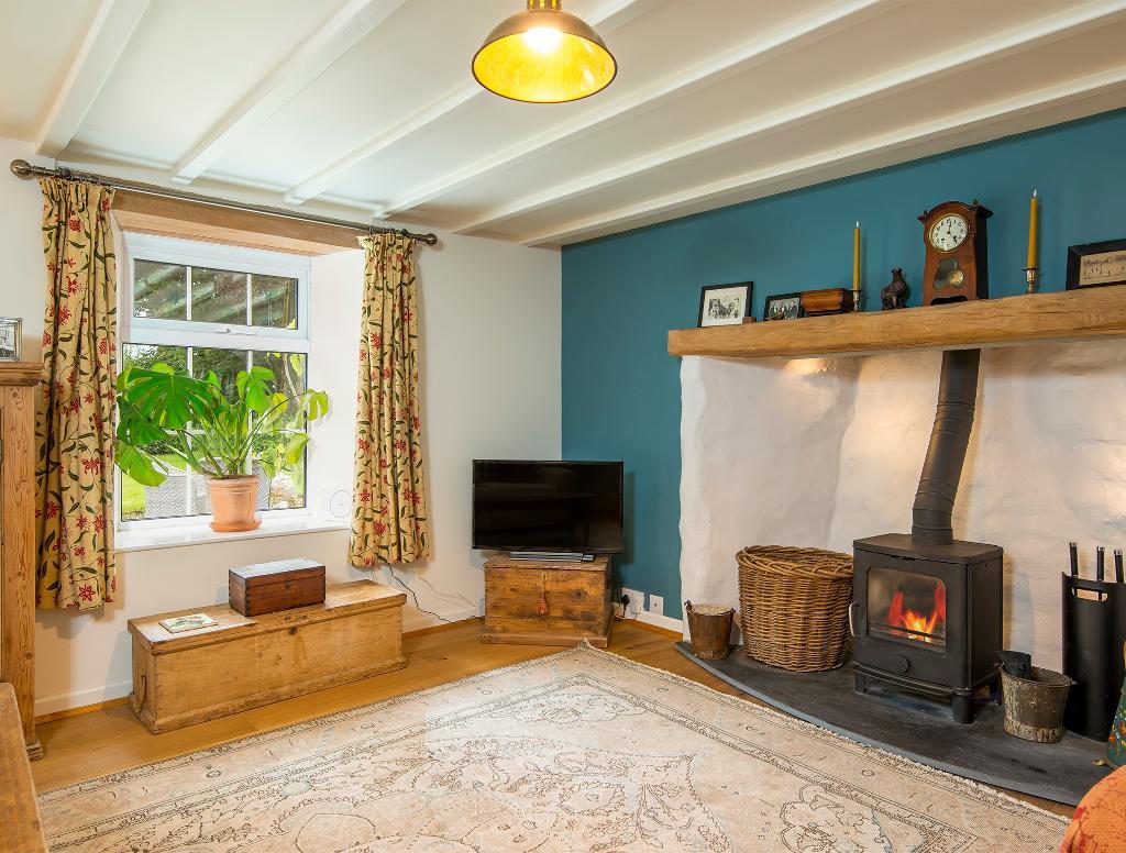 3 Bedroom Detached House for Sale in Trelech, SA33 6SA