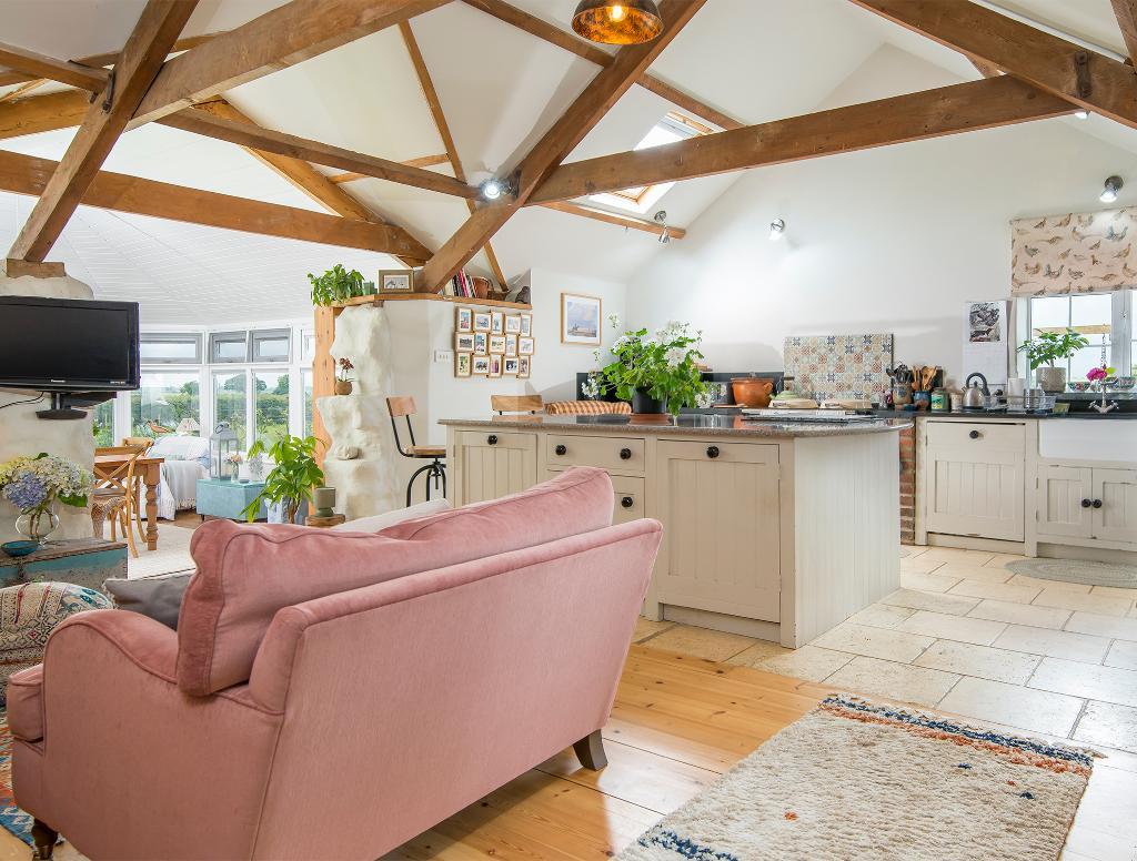 3 Bedroom Detached House for Sale in Trelech, SA33 6SA