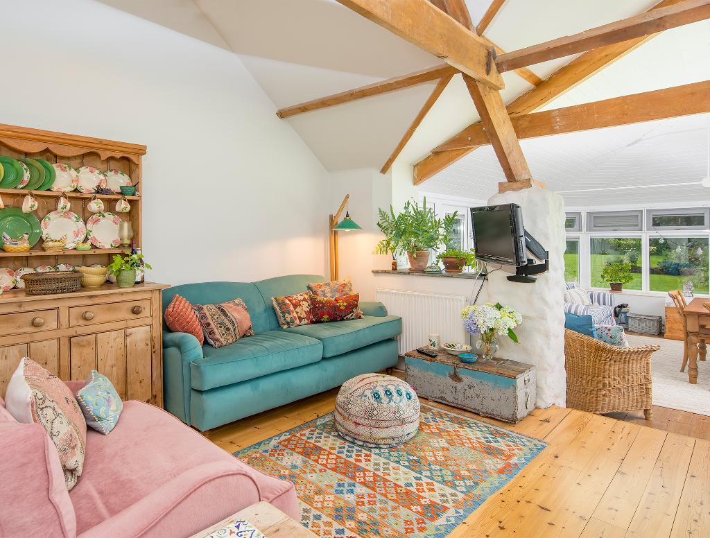 3 Bedroom Detached House for Sale in Trelech, SA33 6SA