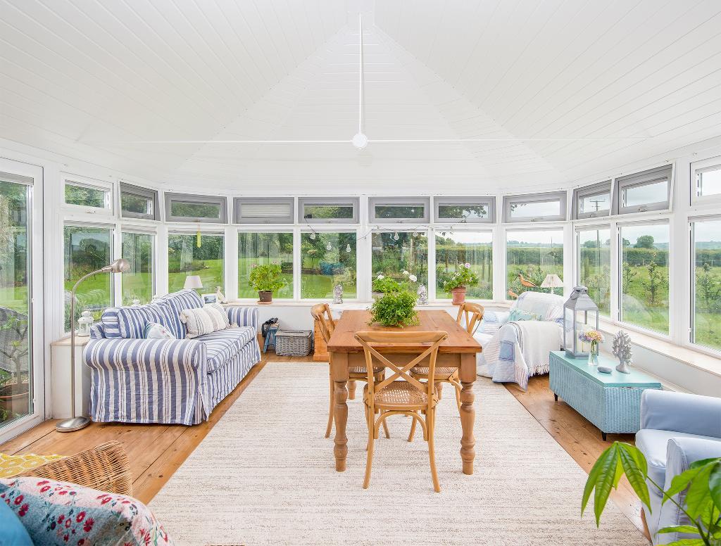 3 Bedroom Detached House for Sale in Trelech, SA33 6SA