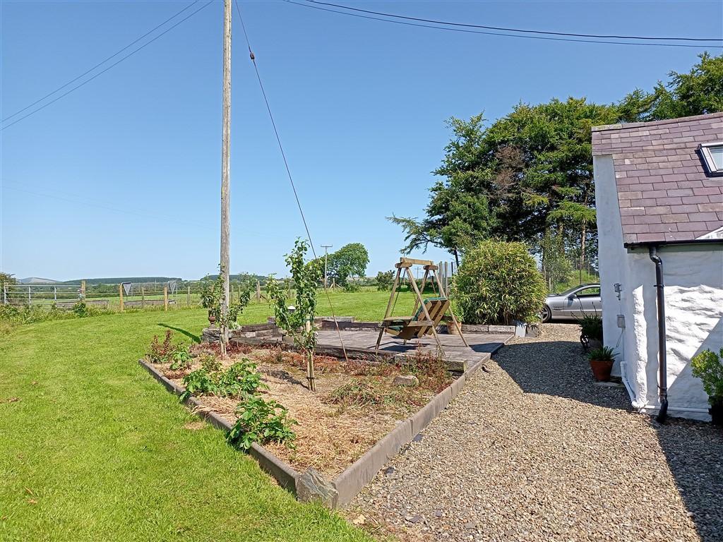 3 Bedroom Detached House for Sale in Trelech, SA33 6SA