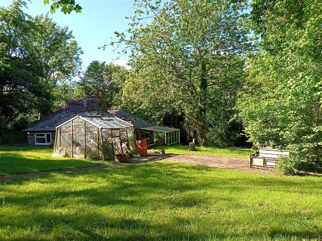 2 Bedroom Cottage for Sale in Ponthirwaun, SA43 2RE