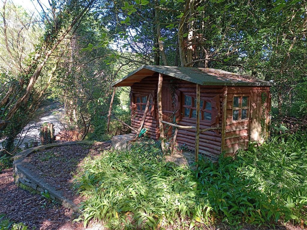 2 Bedroom Cottage for Sale in Ponthirwaun, SA43 2RE