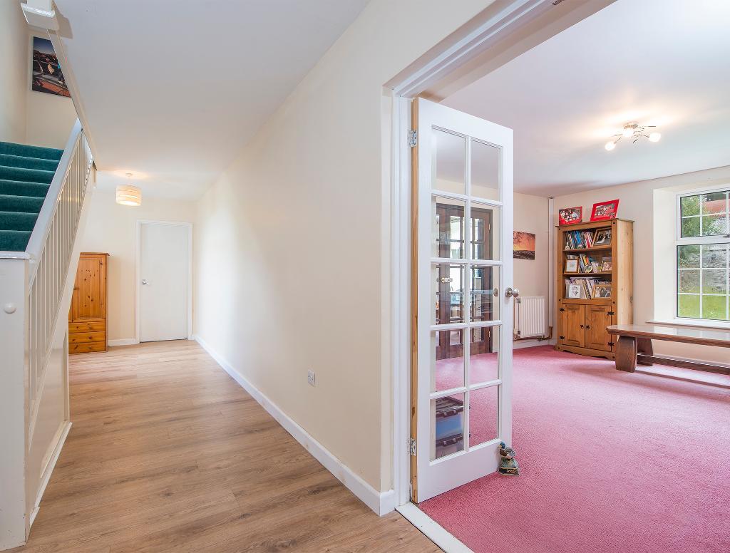 5 Bedroom Equestrian Property for Sale in Rhos, Llandysul, SA44 5EE