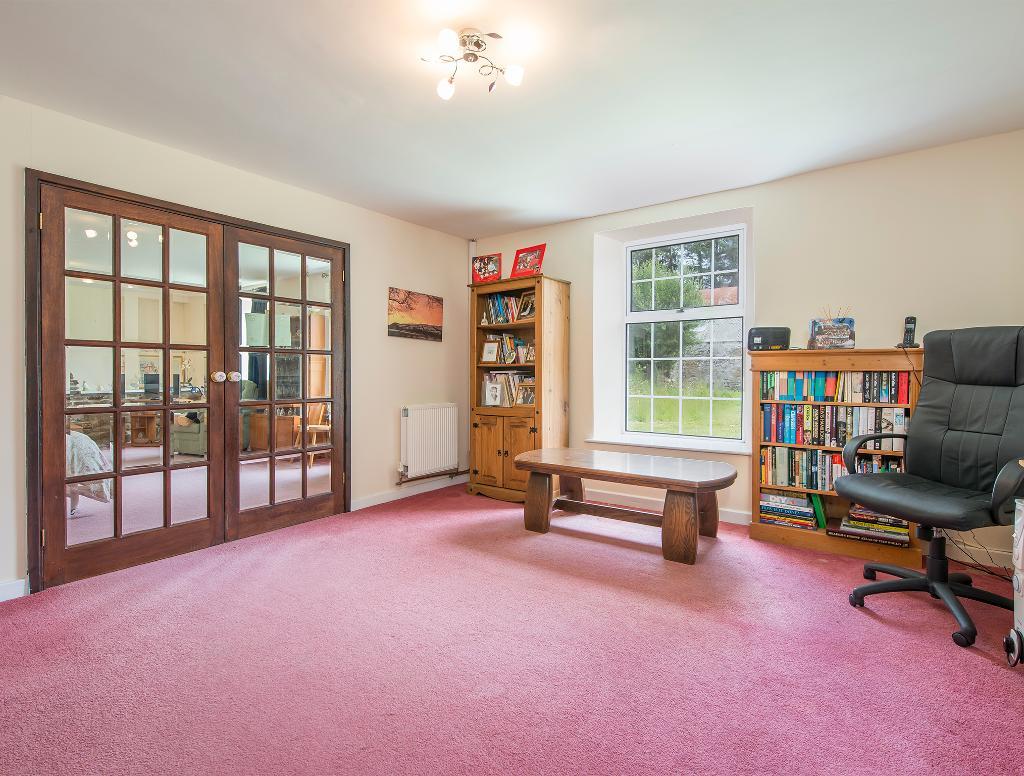 5 Bedroom Equestrian Property for Sale in Rhos, Llandysul, SA44 5EE