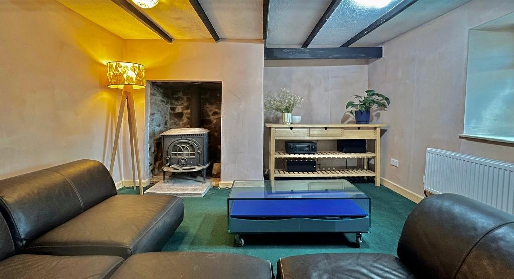 3 Bedroom Detached House With Land for Sale in Llanelli, SA15 5LP