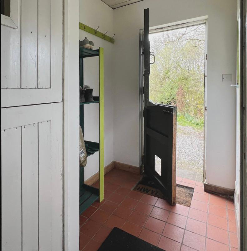 3 Bedroom Detached House With Land for Sale in Llanelli, SA15 5LP