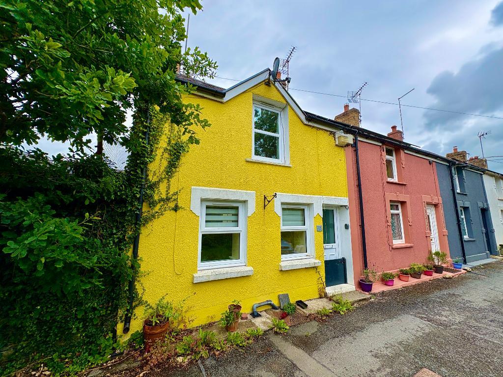 2 Bedroom Terraced for Sale in Newcastle Emlyn, SA38 9EA