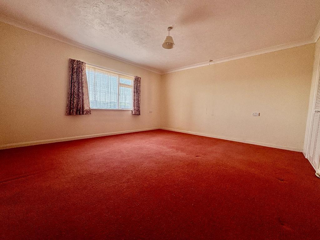 4 Bedroom Detached House for Sale in Newcastle Emlyn, SA38 9HB