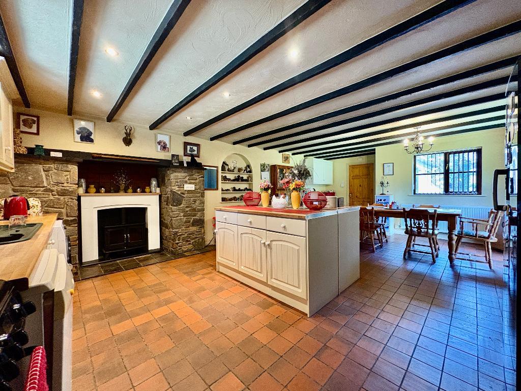4 Bedroom Detached House With Land for Sale in Haverfordwest, SA62 5TJ