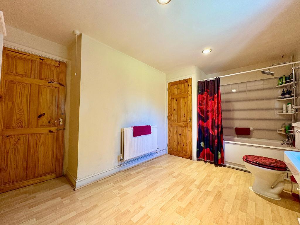 4 Bedroom Detached House With Land for Sale in Haverfordwest, SA62 5TJ