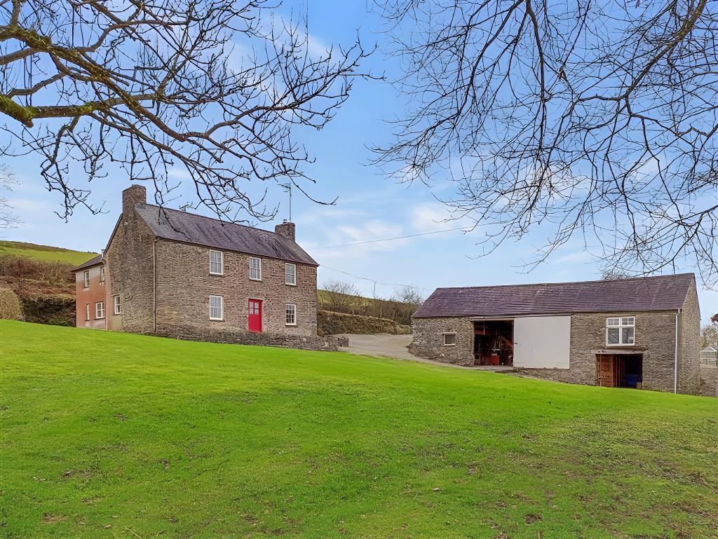 7  Bed Farmhouse And Cottage With Land Property to Rent in Llandysul, SA44 4RT