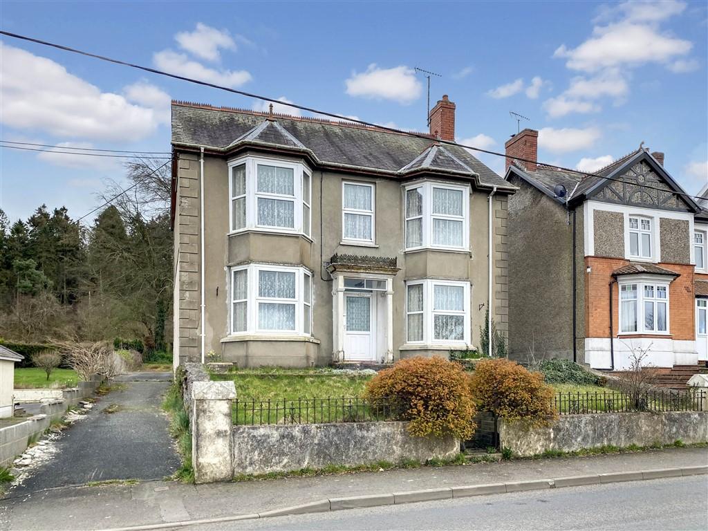 Carmarthen Road, Newcastle Emlyn, Carmarthenshire, SA38 9DA